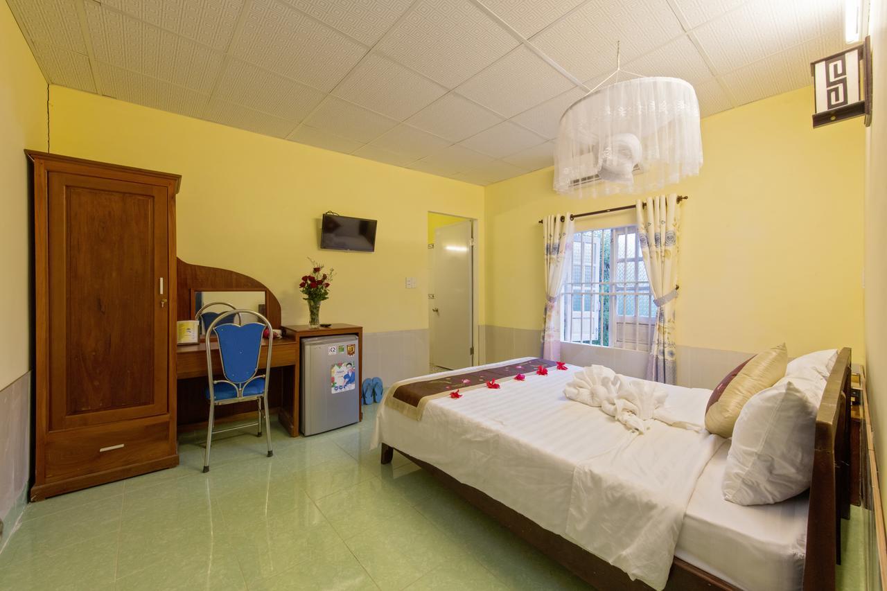 Bougain Villeas Homestay Hoi An Zewnętrze zdjęcie