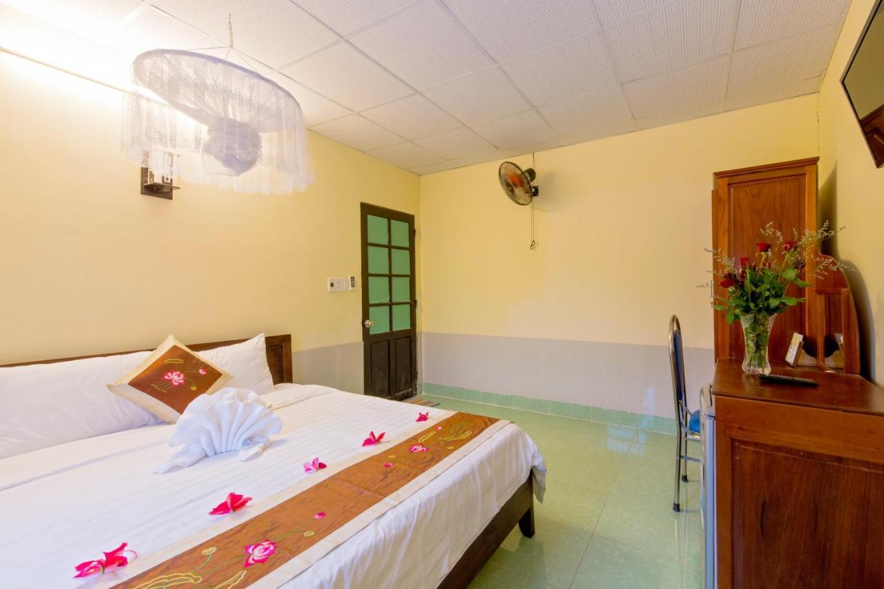 Bougain Villeas Homestay Hoi An Zewnętrze zdjęcie