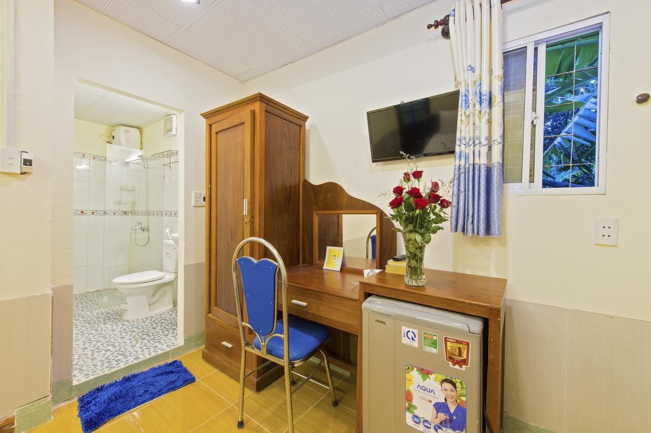 Bougain Villeas Homestay Hoi An Zewnętrze zdjęcie