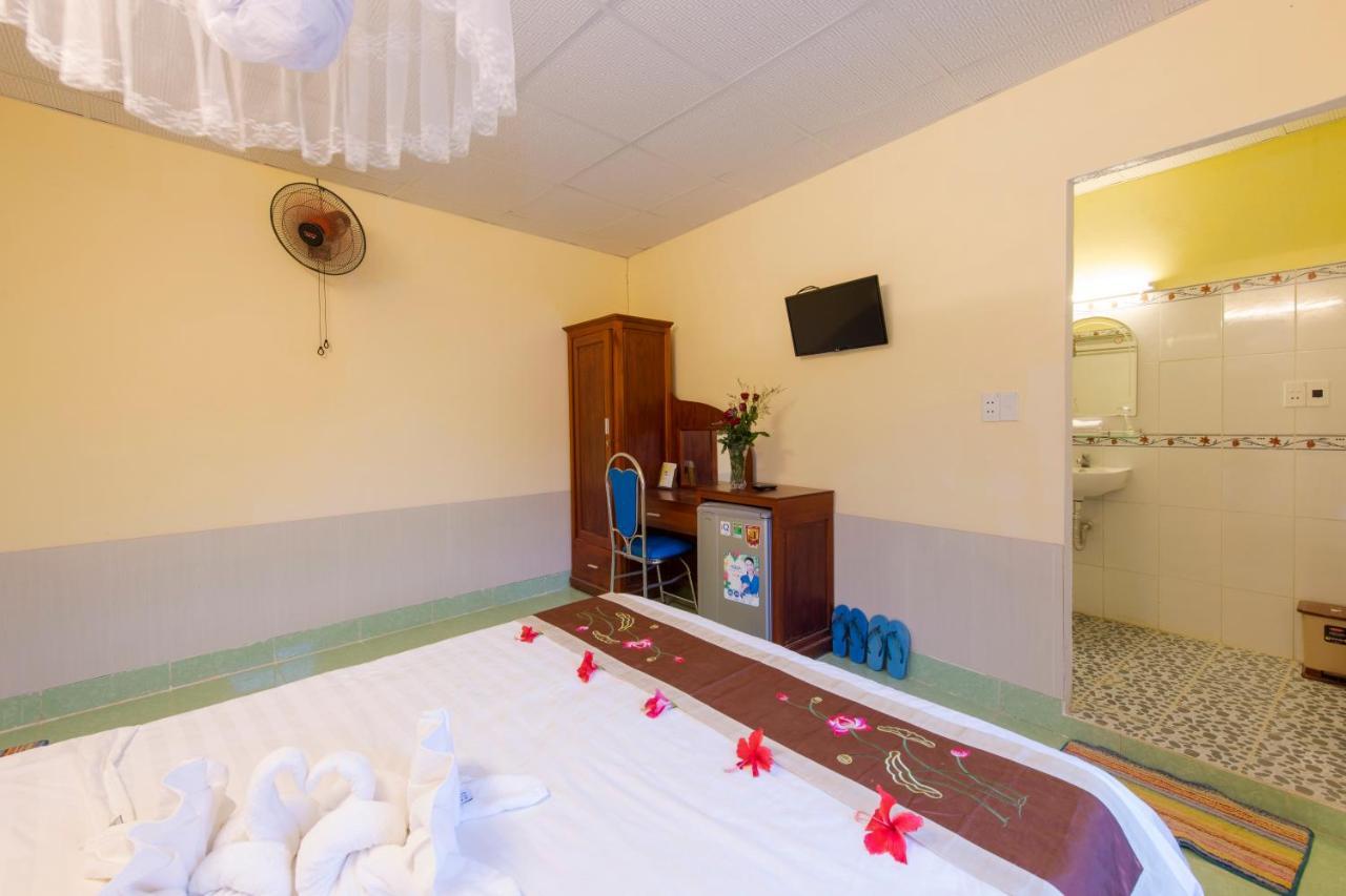 Bougain Villeas Homestay Hoi An Zewnętrze zdjęcie