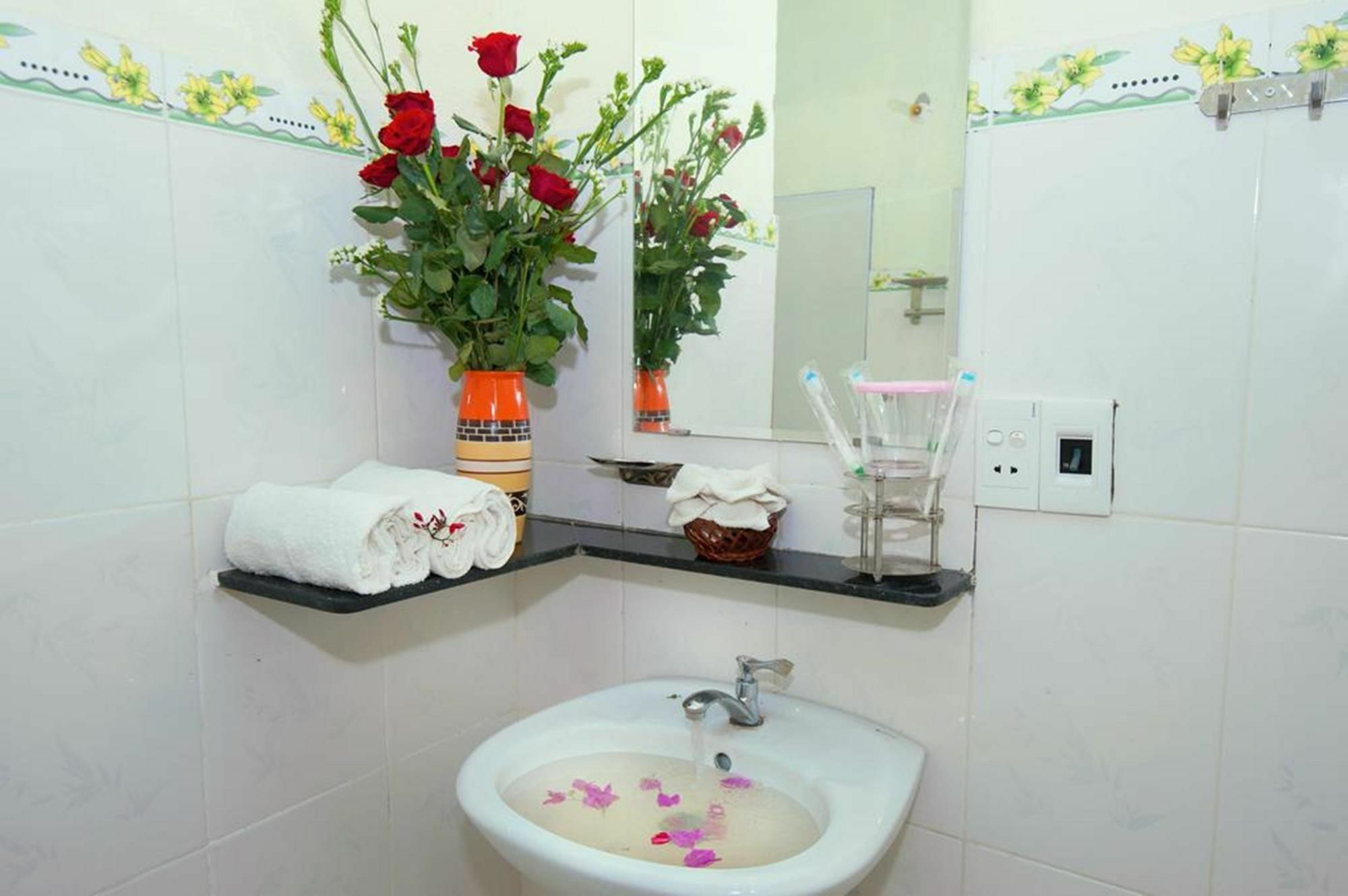 Bougain Villeas Homestay Hoi An Zewnętrze zdjęcie